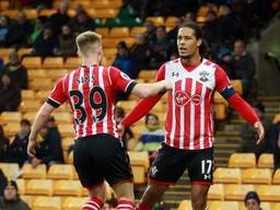 Virgil van Dijk is belangrijk voor Southampton (foto: VI Images)