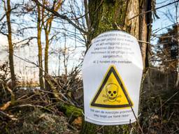 Gemeente Someren waarschuwt hondenbezitters. (Foto: Rob Engelaar / Infocus)