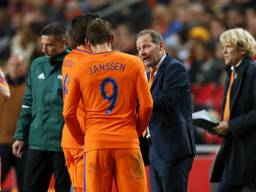 Vincent Janssen met bondscoach Danny Blind (foto: VI Images)