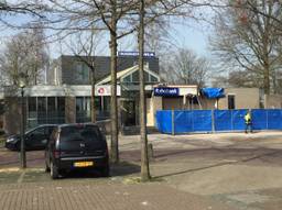 De plofkraak in Vinkel is nog altijd het gesprek van de dag.