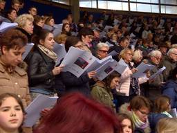 Tilburgers zingen in Willem II Stadion 