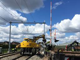 Werkzaamheden aan het spoor bij Deurne. (Foto: Hans van Hamersveld)