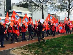 Het hoofdkantoor van Jumbo komt in zicht (foto: Raoul Cartens).