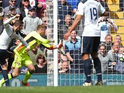 Vincent Janssen scoort voor Tottenham Hotspur. (Foto: VI Images)