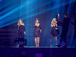 Amy, Shelley n Lisa stonden zaterdag voor de tweede keer op het podium in Kiev (foto: Thomas Hanses)