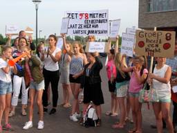 De kinderen en ouders zijn boos. (Foto: Niels van der Pluijm)