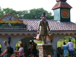 Het station van de Traptreintjes in de Efteling (foto: Eliedion)