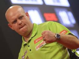 Michael van Gerwen na weer een grote zege (foto: VI Images)