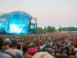 Opkomst voor Radiohead (Foto: Martijn de Bie)