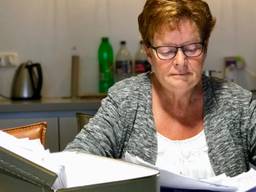 Truus Verhoeven heeft ruim 4000 handtekeningen tegen sluiting ingezameld.