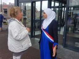 Moslims gaan in gesprek met de PVV stemmer in Sint Willebrord 