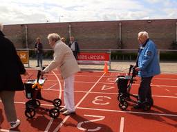 Wallie Engelenburg liep de 400 meter in 8 minuten en 4 seconden