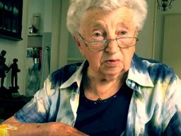 Oma Marie in haar vlog (Foto: Screenshot YouTube)