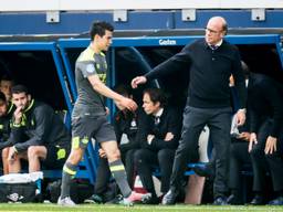 Hirving Lozano wordt weggestuurd (Foto: VI Images)