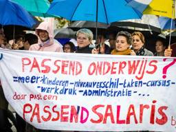 Leraren staakten eerder al voor meer salaris. (Foto: Rob Engelaar)