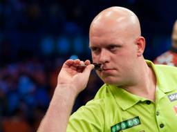 Michael van Gerwen in actie tijdens het EK. (foto: Kelly Deckers)