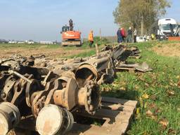 Laatste metalen brokstukken van Werkendamse Lancaster terug naar Engeland