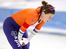 Ireen Wüst is teleurgesteld na haar vierde plaats. (foto: ANP)