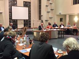 De gemeenteraad van Nuenen vergadert over haar toekomst