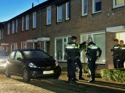 Drie gewapende mannen overvielen het huis. (Foto: Toby de Kort/De Kort Media)