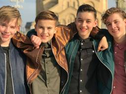 De mannen van Fource bereiden zich in Georgië voor op de finale van het Junior Songfestival. (Foto: Facebook)