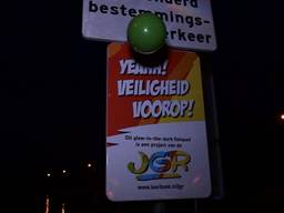 Het glow-in-the-darkfietspad moet voor een veiliger gevoel zorgen.