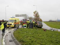 Vrouw uit Fijnaart komt om het leven na botsing met vrachtwagen