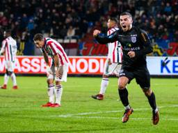 Mattijs Branderhorst had zomaar rood kunnen krijgen tegen PEC Zwolle: 'Ik gaf de scheids een duwtje, had ik niet moeten doen'