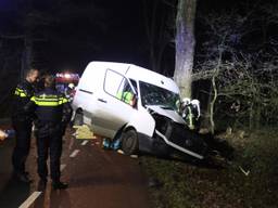 Het ongeluk gebeurde ten hoogte van de Leemkuilen. (FOTO:Meesters Multi Media)