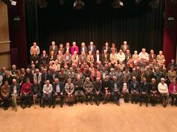 Alle feestvierders bij elkaar in Bladel. (Foto: Jos Verkuijlen).