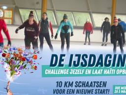 Tijdens de Ijsdaging schaatsen mensen 10 kilometer om geld op te halen voor het Rode Kruis