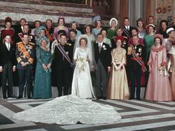 Het huwelijk van prins Claus en prinses Beatrix in 1966. (foto: Wikimedia)