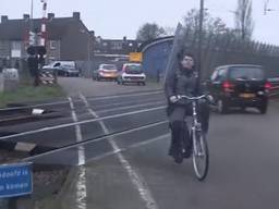 De omstreden spoorwegovergang in Den Bosch