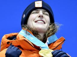 Ireen Wüst geniet met volle teugen (foto: VI Images).