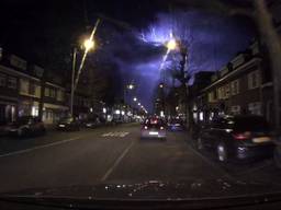 Opname met dashcam van de lichtflits. (Foto: Omroep Brabant)