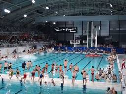 In Eindhoven werd het wereldrecord 'bommetje'verbroken ( Foto: senet diving cup)