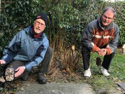 Jaco Wijsman (rechts) en mede-dierenfanaat John Gallast (foto: Eva de Schipper).