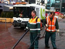 Ergon medewerkers aan het werk (Foto: René van Hoof).