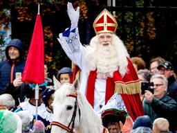De intocht van Sinterklaas vorig jaar in Dokkum. (Foto: ANP)