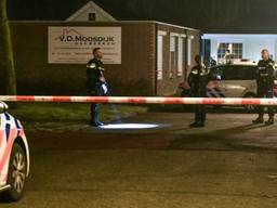 De politie deed onderzoek. (Foto: SQ Vision)
