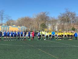 RKVV DIA in actie tegen Stabaek. (Foto: Facebook Stabæk Fotball Akademi Jenter)