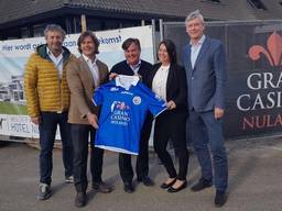 Het nieuwe shirt van FC Den Bosch voor het restant van dit seizoen. (Foto: Henk van Esch)