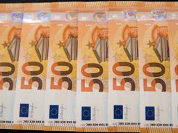De FIOD vond vond 825000 euro aan contanten in een koffer. (Foto: ANP)