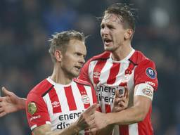 In het seizoen 2016/2017 speelden Luuk en Siem samen bij PSV, maar werden ze geen kampioen (foto: VI Images).