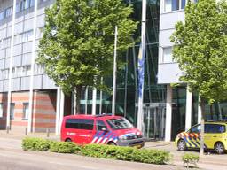 De brief zou bezorgd zijn op het politiebureau aan de Vogelstraat in Den Bosch. (Foto: Bart Meesters)