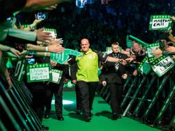 Michael van Gerwen op weg naar weer een overwinning (foto: VI Images).