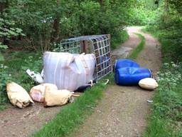 De bewuste drugsdumping aan de Holleweg bij Bergen op Zoom (foto: archief) 