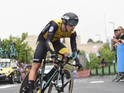 Danny van Poppel in actie bij de Giro d'Italia. FOTO: VI Images