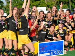 Vreugde bij Den Bosch na weer een Europese titel (Foto: Ady Kerry).