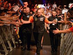 Ook in 2017 waren Van Gerwen en Van Barneveld een koppel (foto: VI Images).